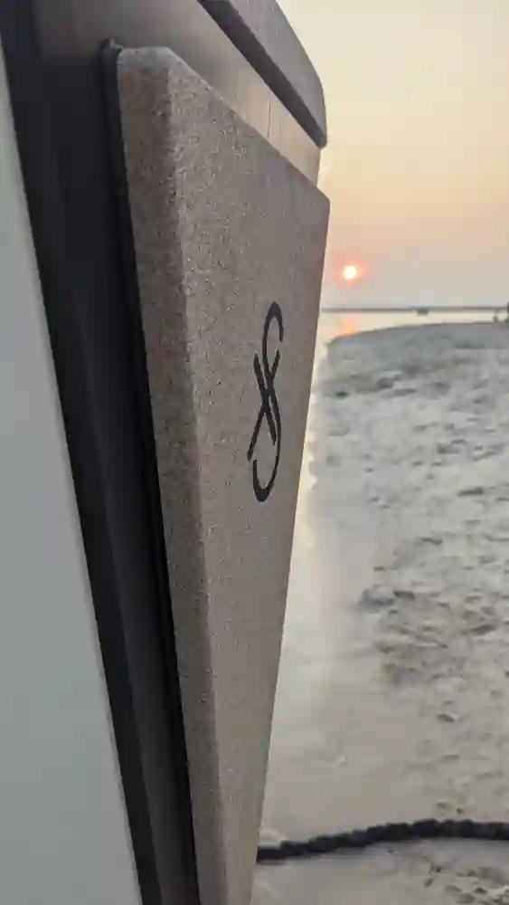 X Shore Eelex 8000 For Sale