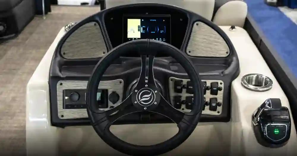 Flux Marine Flagship Discover te koop