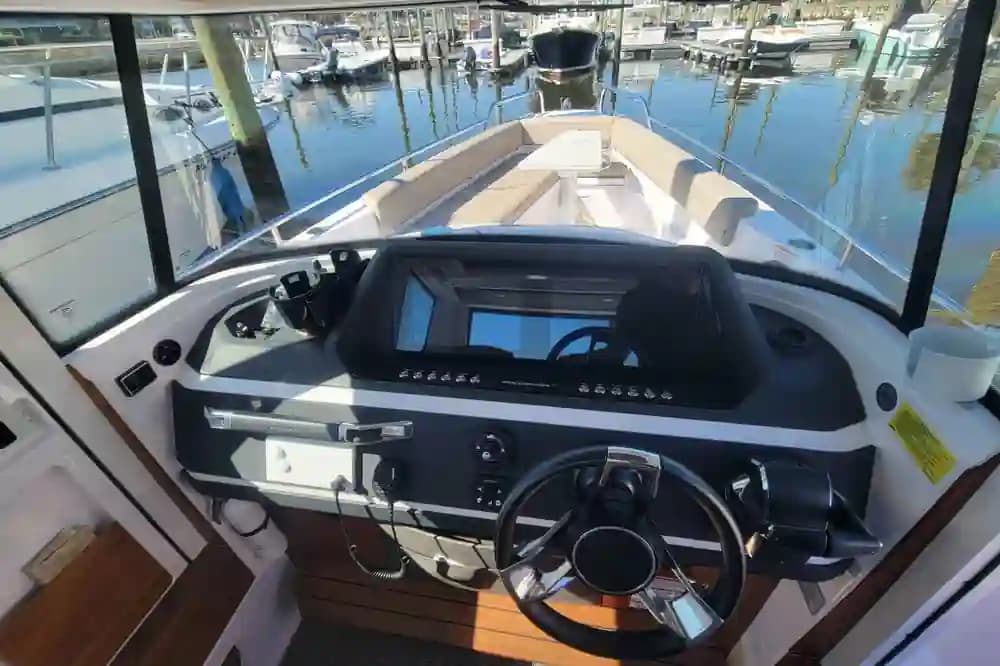 Axopar 28 Cabin for Sale