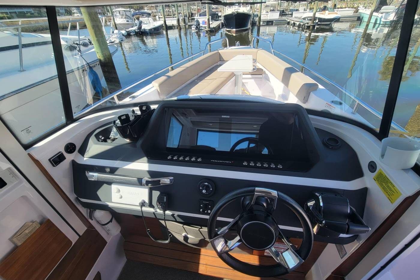 Axopar 28 Cabin for Sale