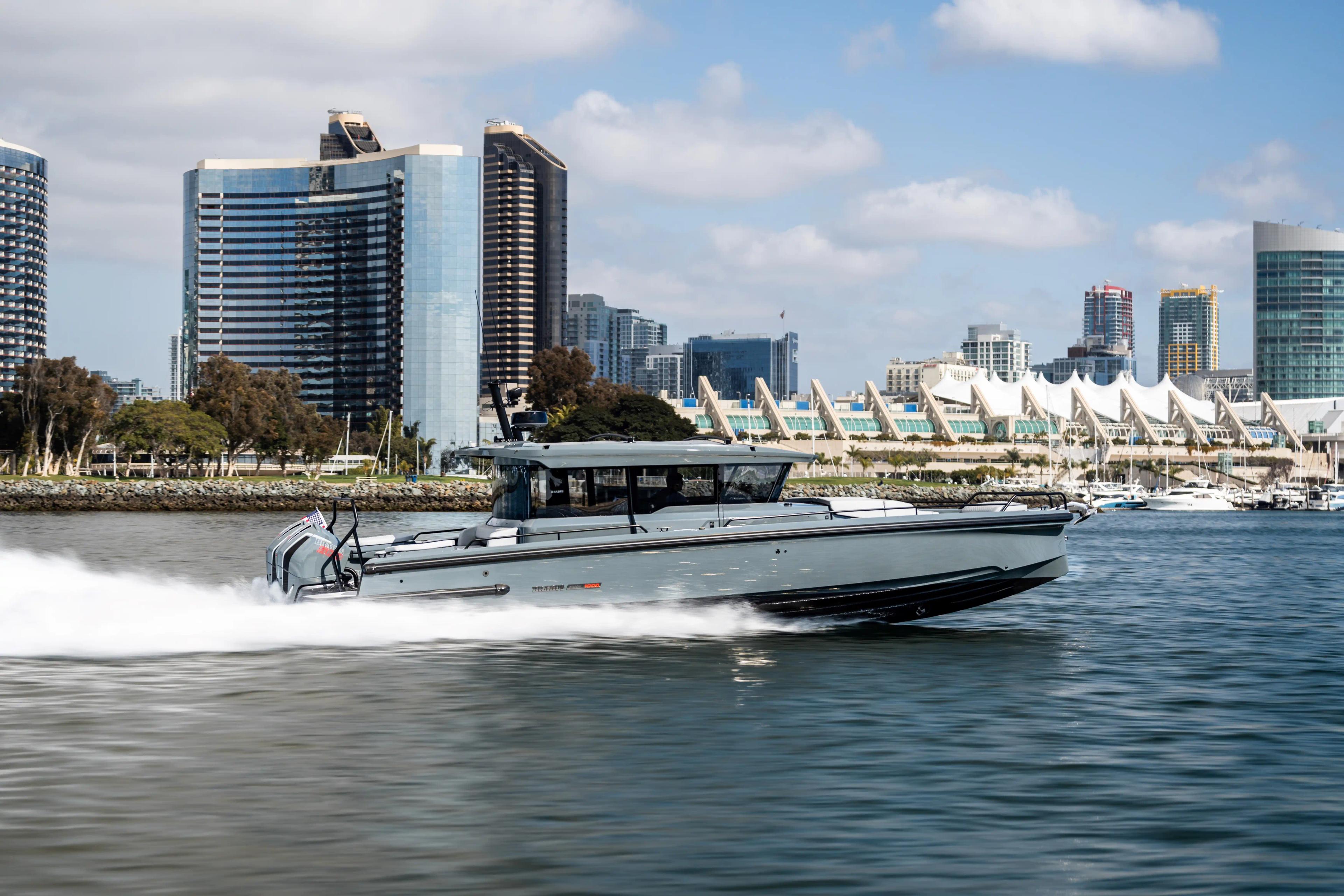 Brabus Marine Shadow 1000 XC Cross Cabin Signature Edition For Sale