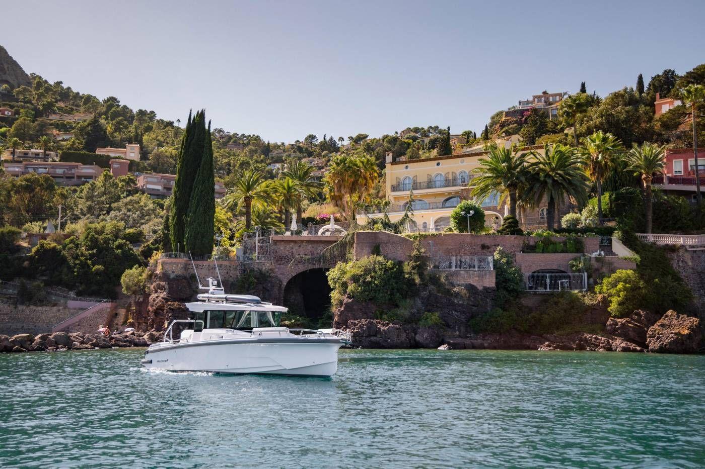 Axopar 29 XC Cross Cabin For Sale