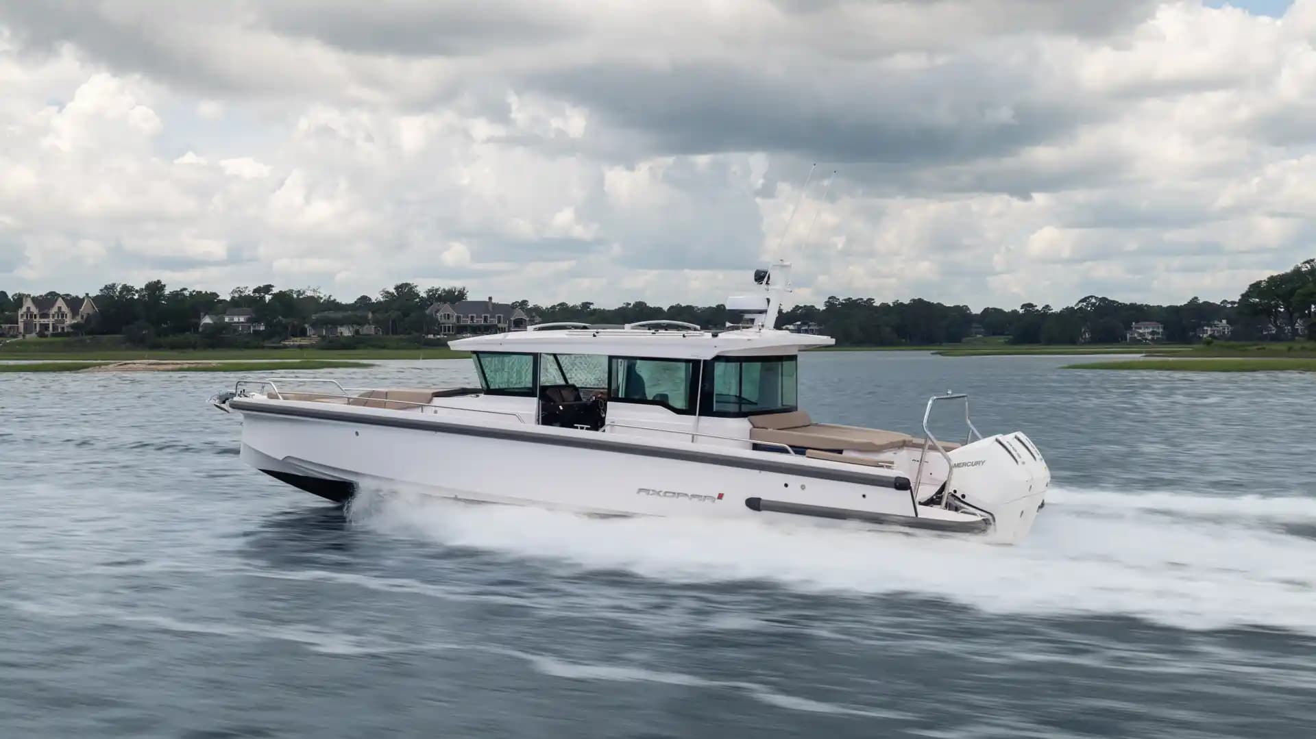 Axopar 37 XC Cross Cabin for Sale
