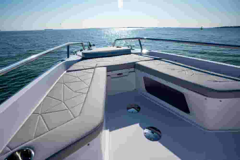 2025 Axopar 29 Sun Top