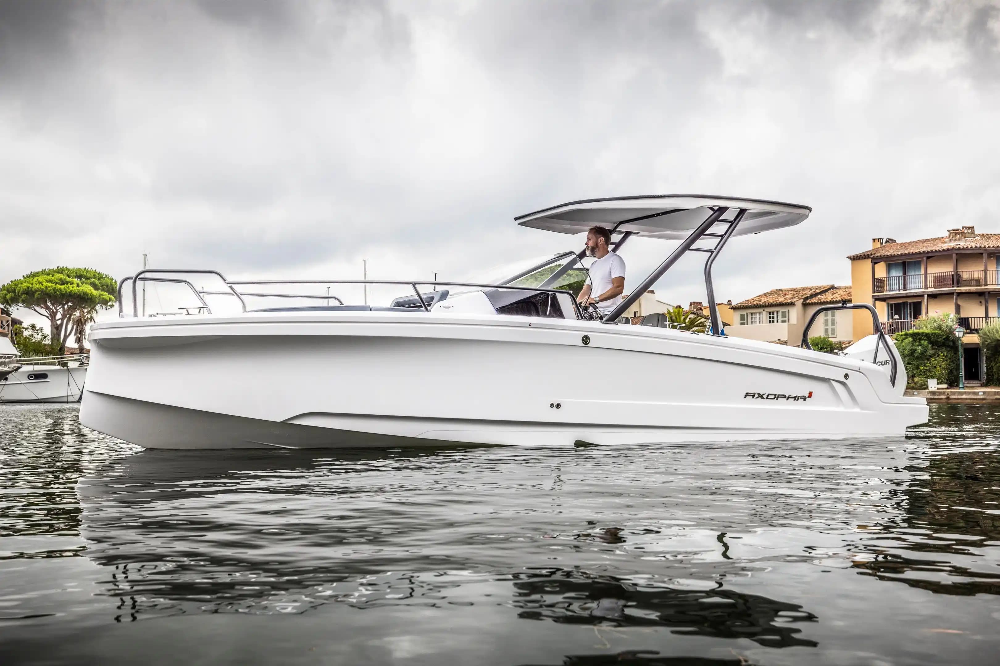 2023 Axopar 25 Cross Top Sold in San Diego, California Center Console