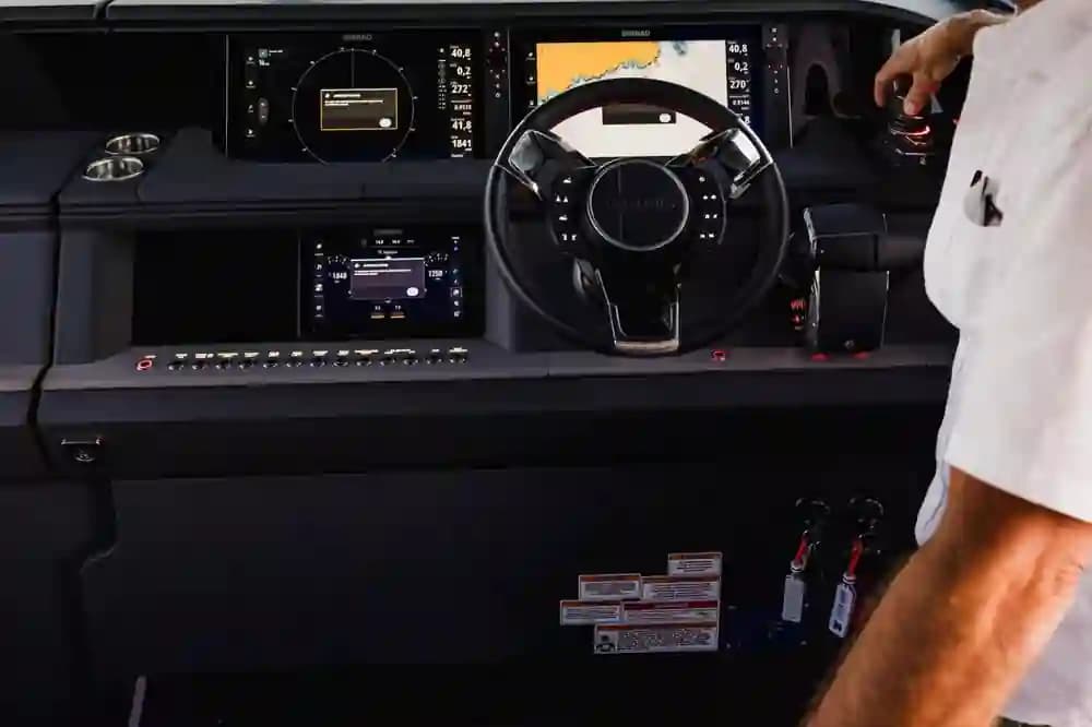 Axopar 45 XC Cross Cabin in vendita