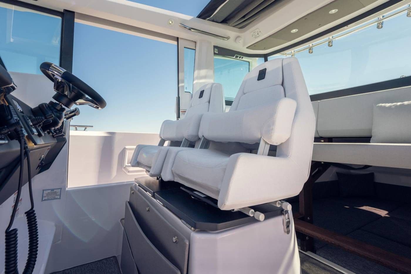 Axopar 29 XC Cross Cabin in vendita