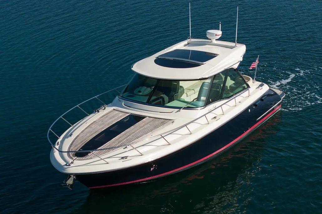 Chris-Craft Corsair 36 Hard Top For Sale