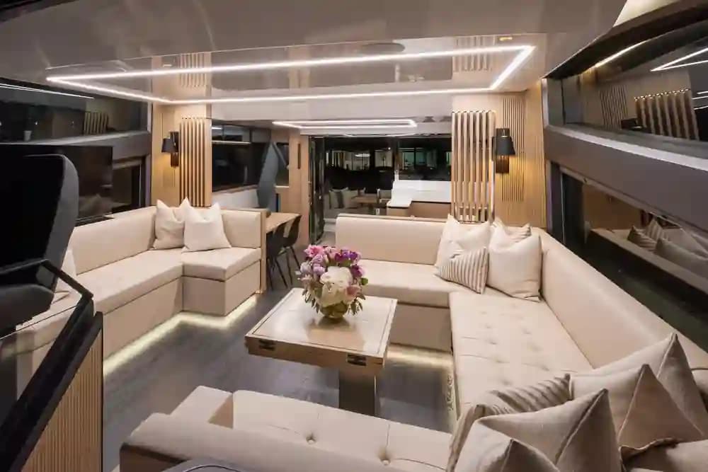 2023 Pearl 62 Verkauft in San Diego, California Motor Yacht 2
