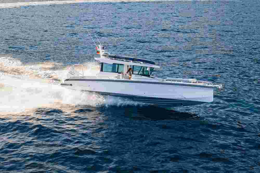 2026 Axopar 29 XC Cross Cabin