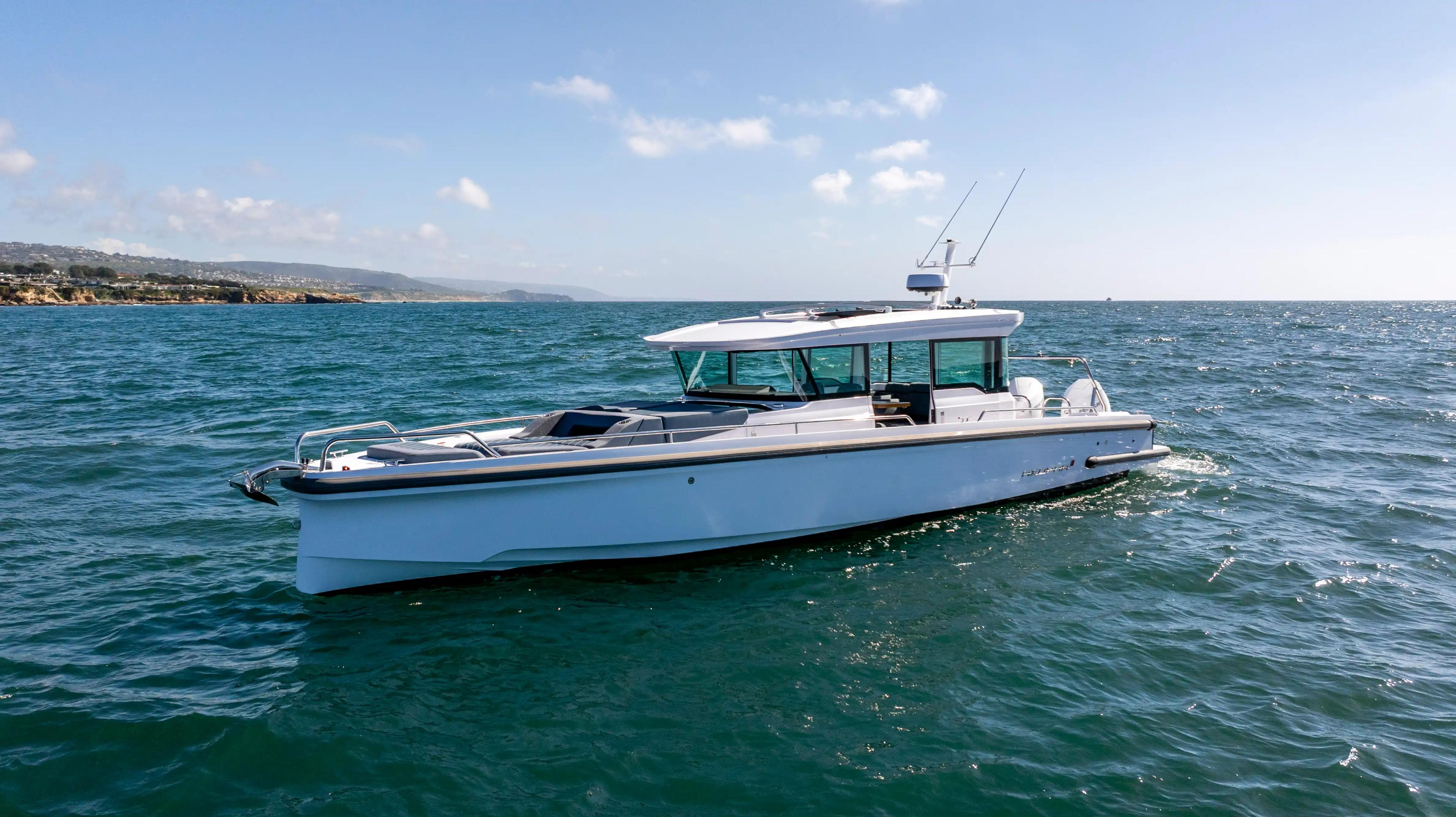 Axopar 37 XC Cross Cabin For Sale