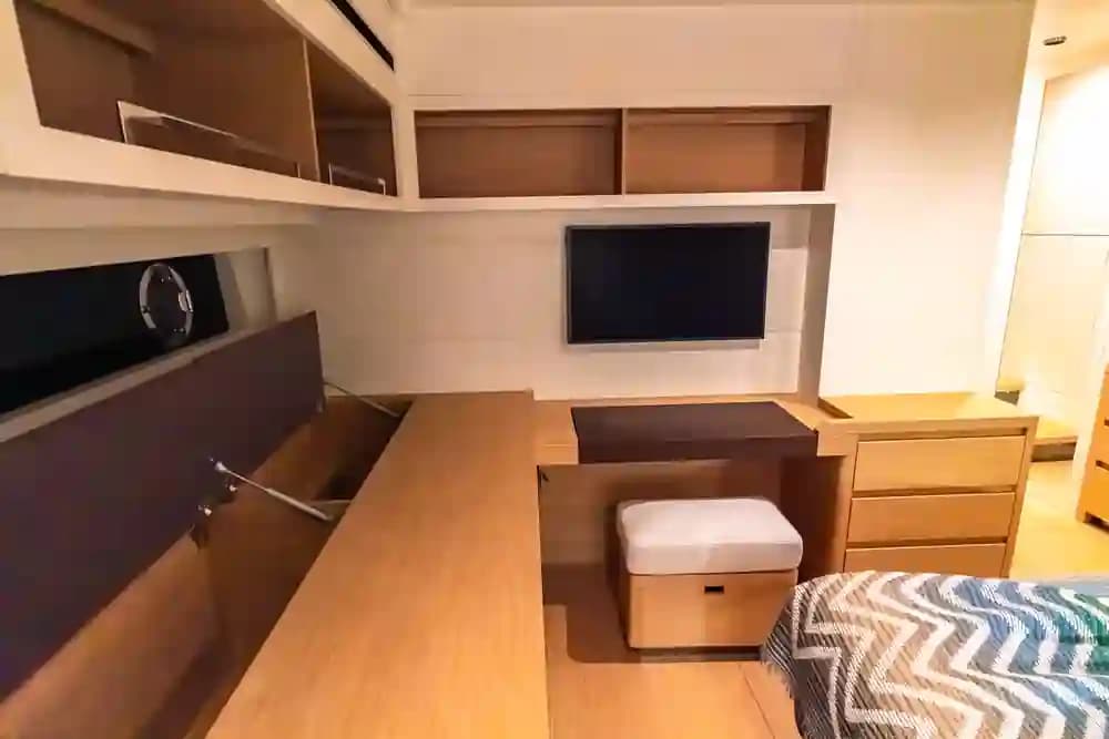 2023 Pardo Yachts E60 te koop in Newport Beach, California Flybridge 5