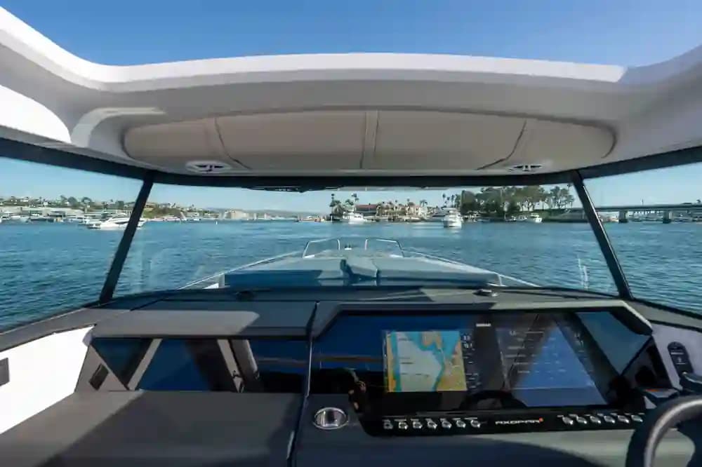 Axopar 37 XC Cross Cabin for Sale
