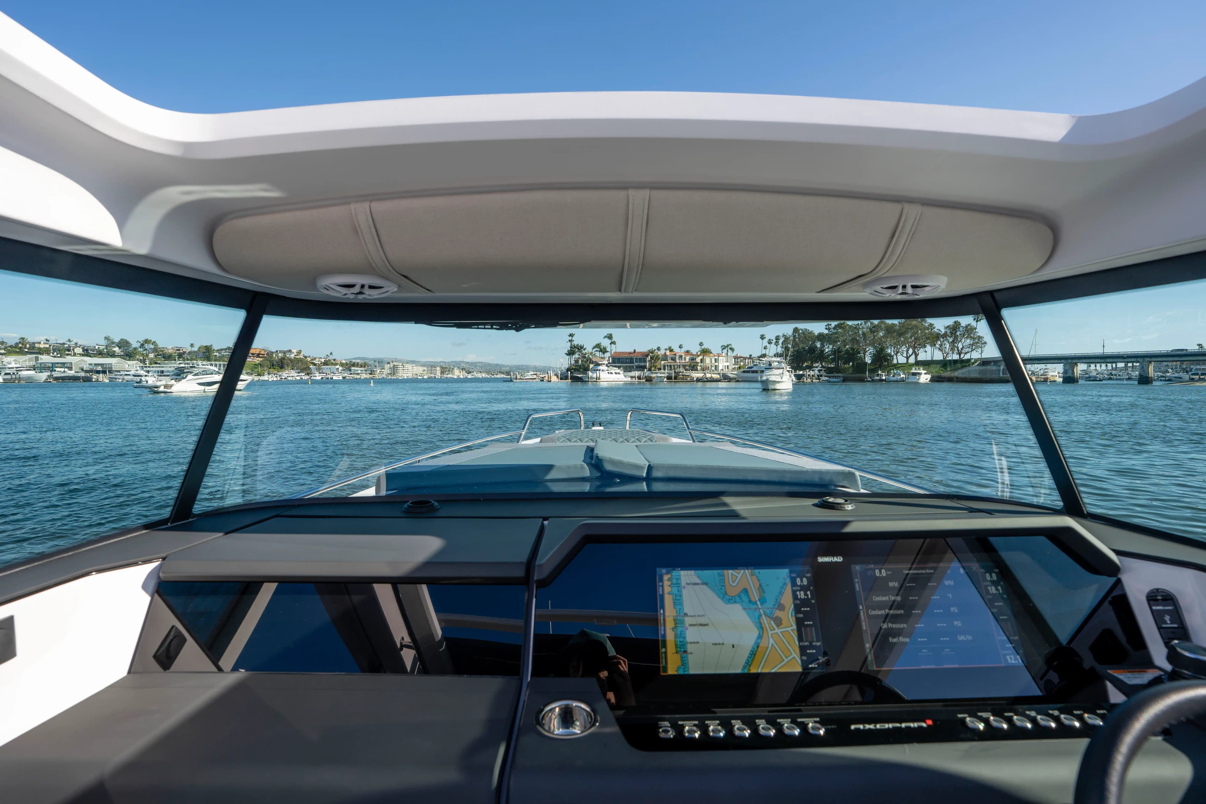 Axopar 37 XC Cross Cabin for Sale