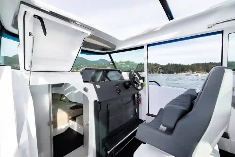 Axopar 37 XC Cross Cabin for Sale