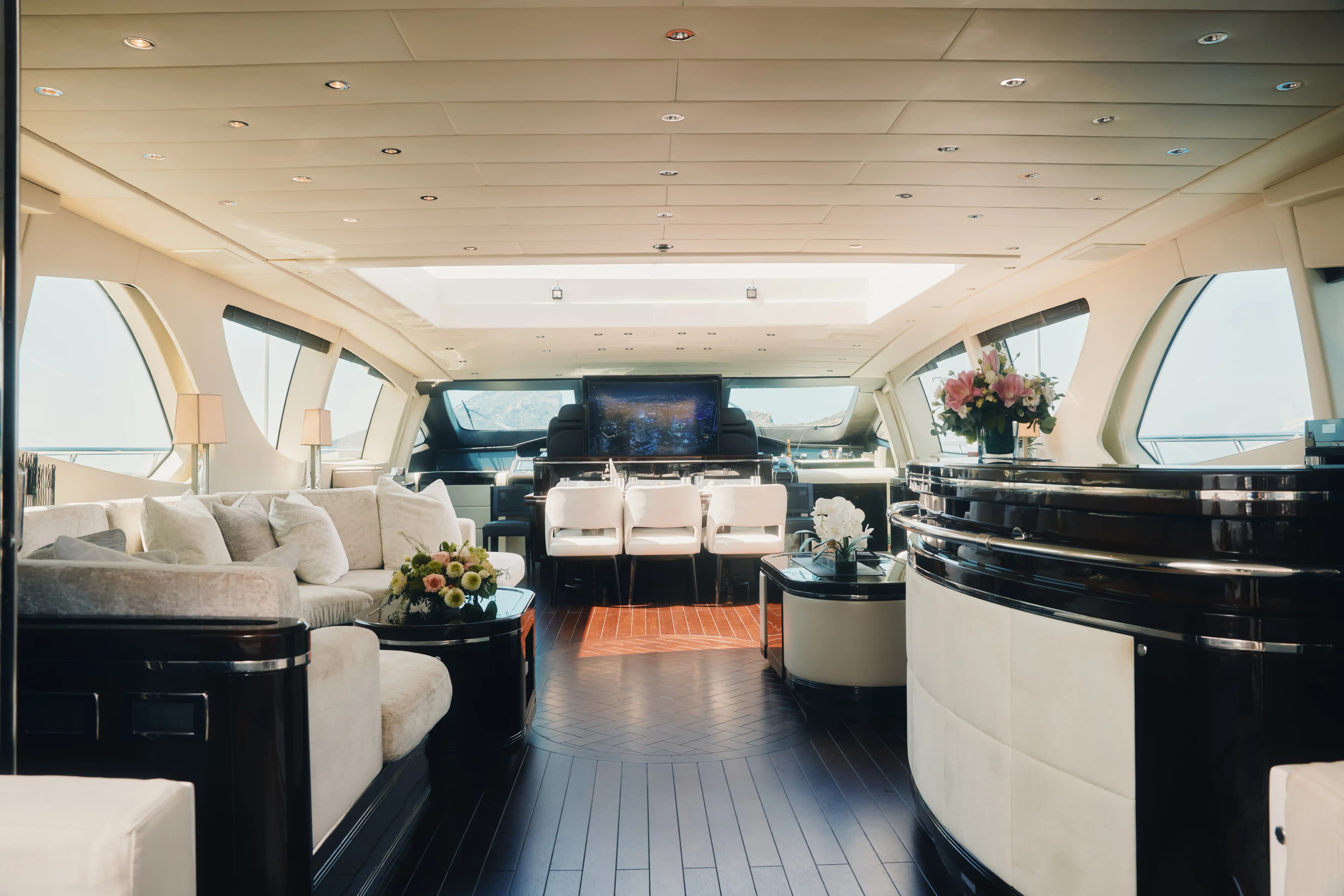 2006 Mangusta 130 in vendita a Sint Maarten, NL Motor Yacht 5