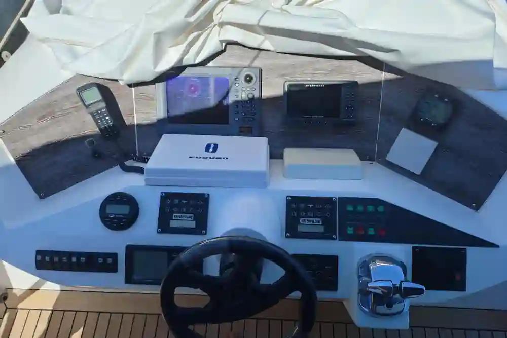 Sunseeker 82 Yacht For Sale