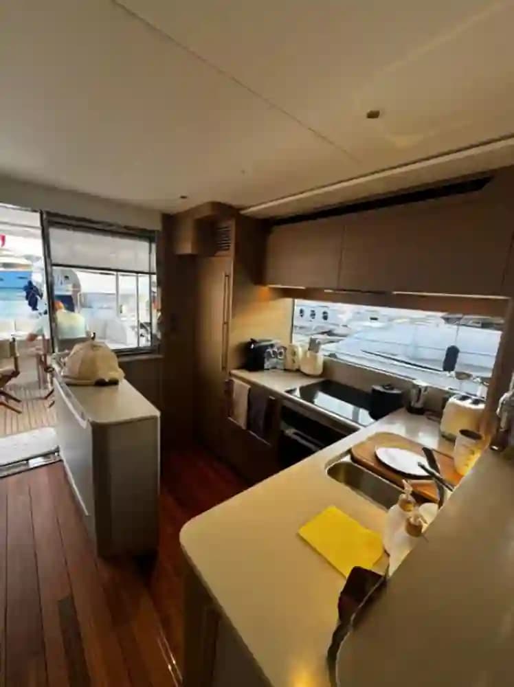 2025 Princess Yachts Y72 te koop in Trogir, HR Motor Yacht 2