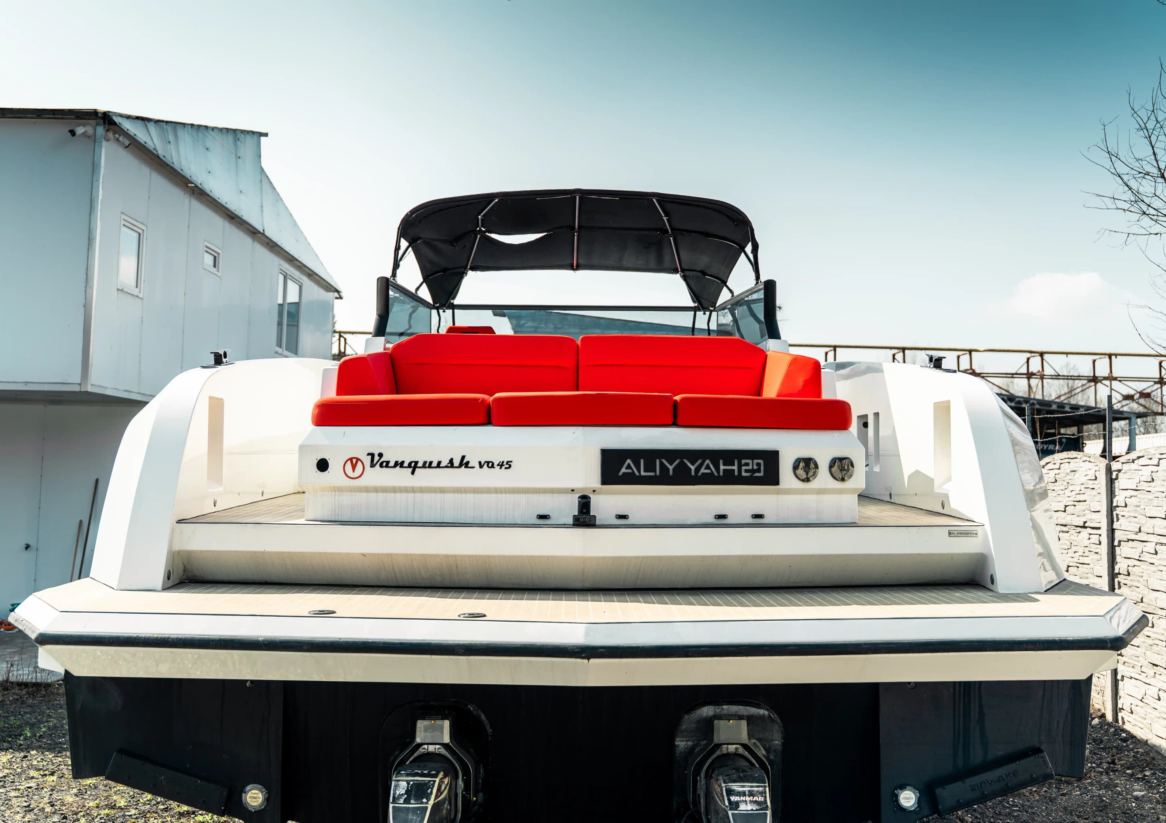 Vanquish Yachts VQ45 a la venta