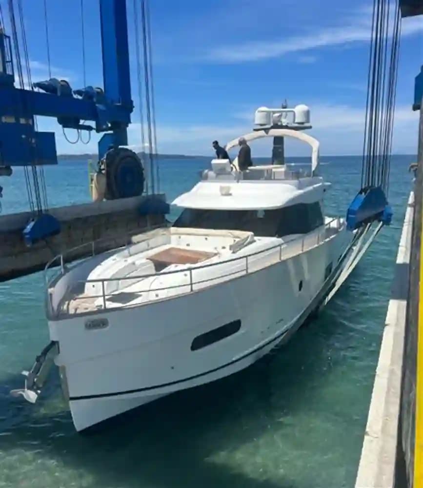 Azimut Magellano 53 à vendre