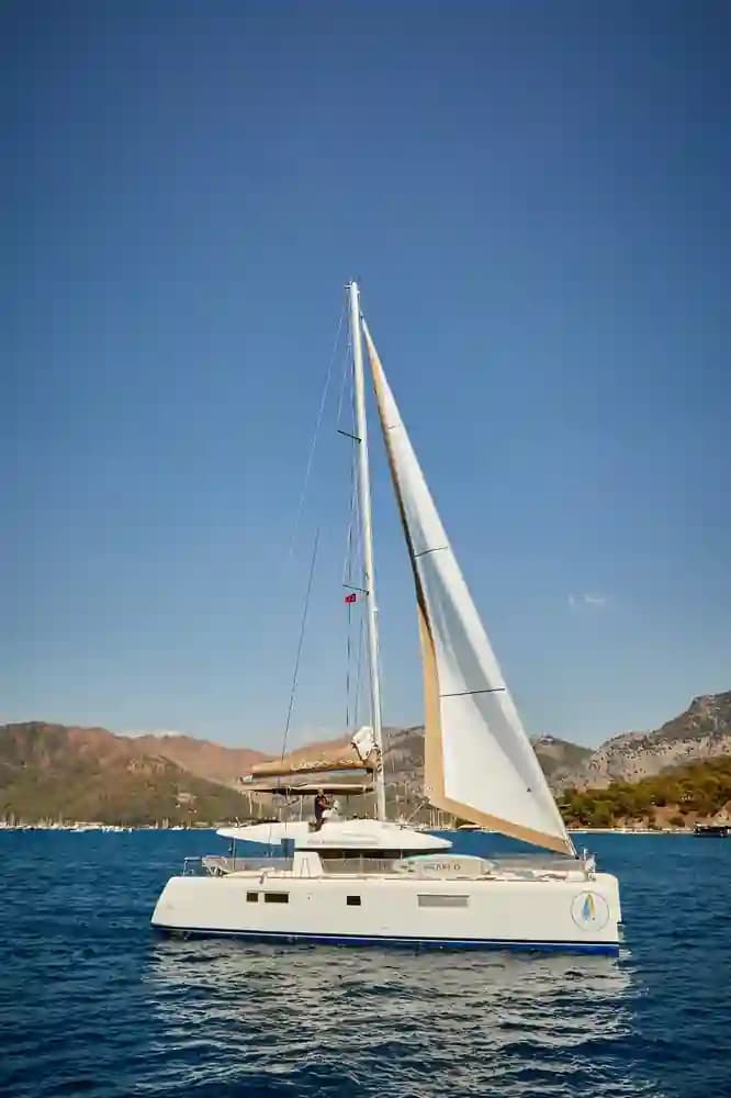 Lagoon 52F for Sale