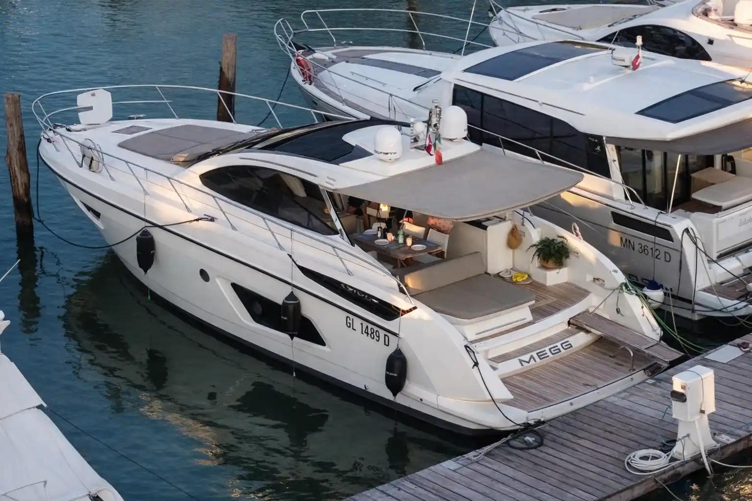 Azimut Atlantis 44 For Sale