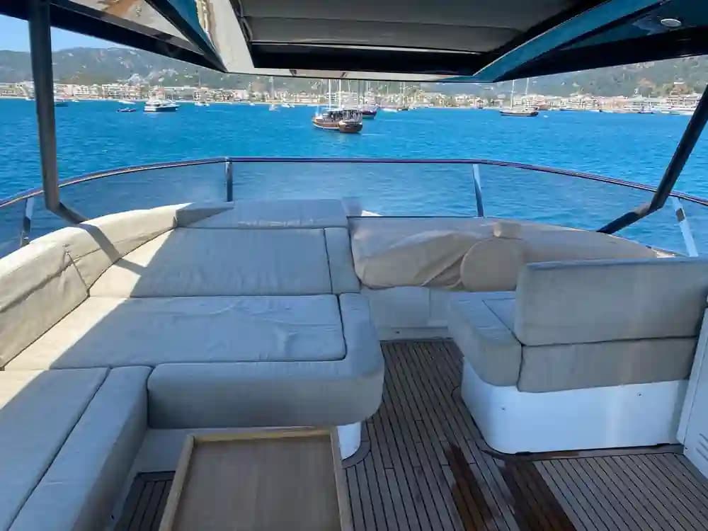 Monte Carlo Yachts MCY 76 for Sale