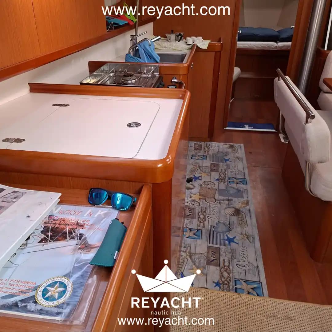 2008 Beneteau OCEANIS 43 in vendita a Marzamemi, IT Monohull 5