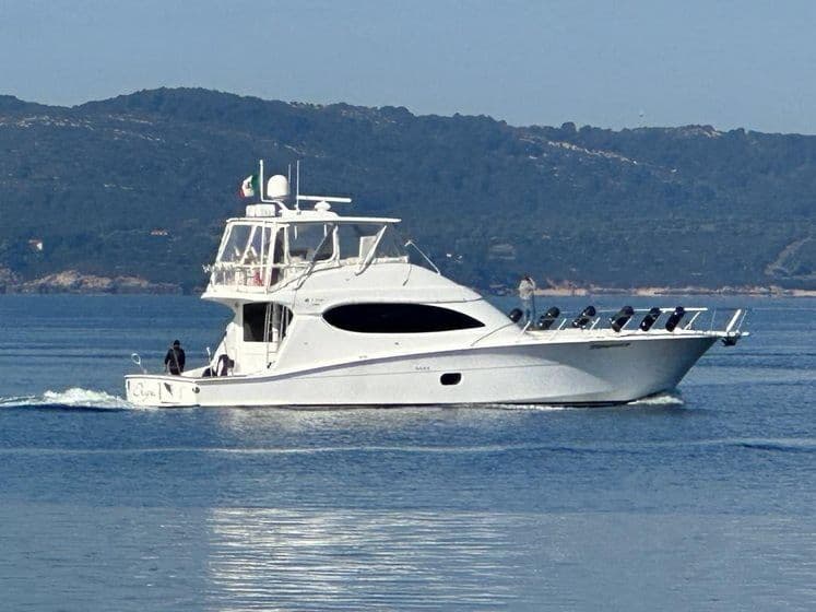 Hatteras 64 Convertible for Sale