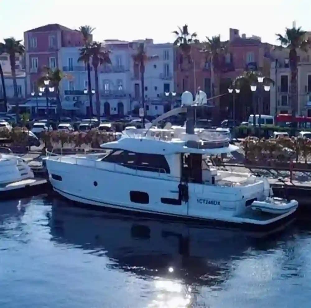Azimut Magellano 53 à vendre