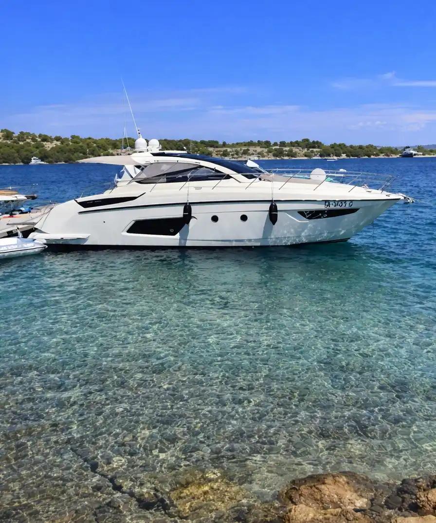 Azimut Atlantis 44 For Sale