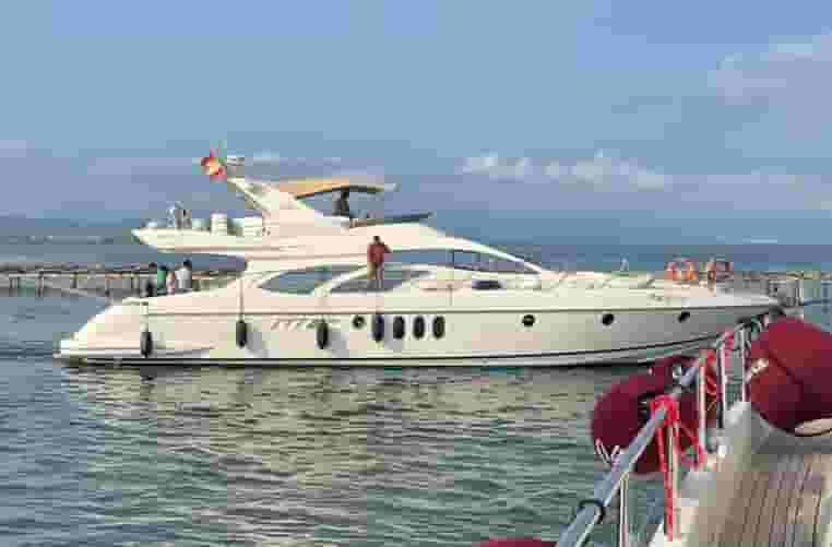 2004 Azimut 62