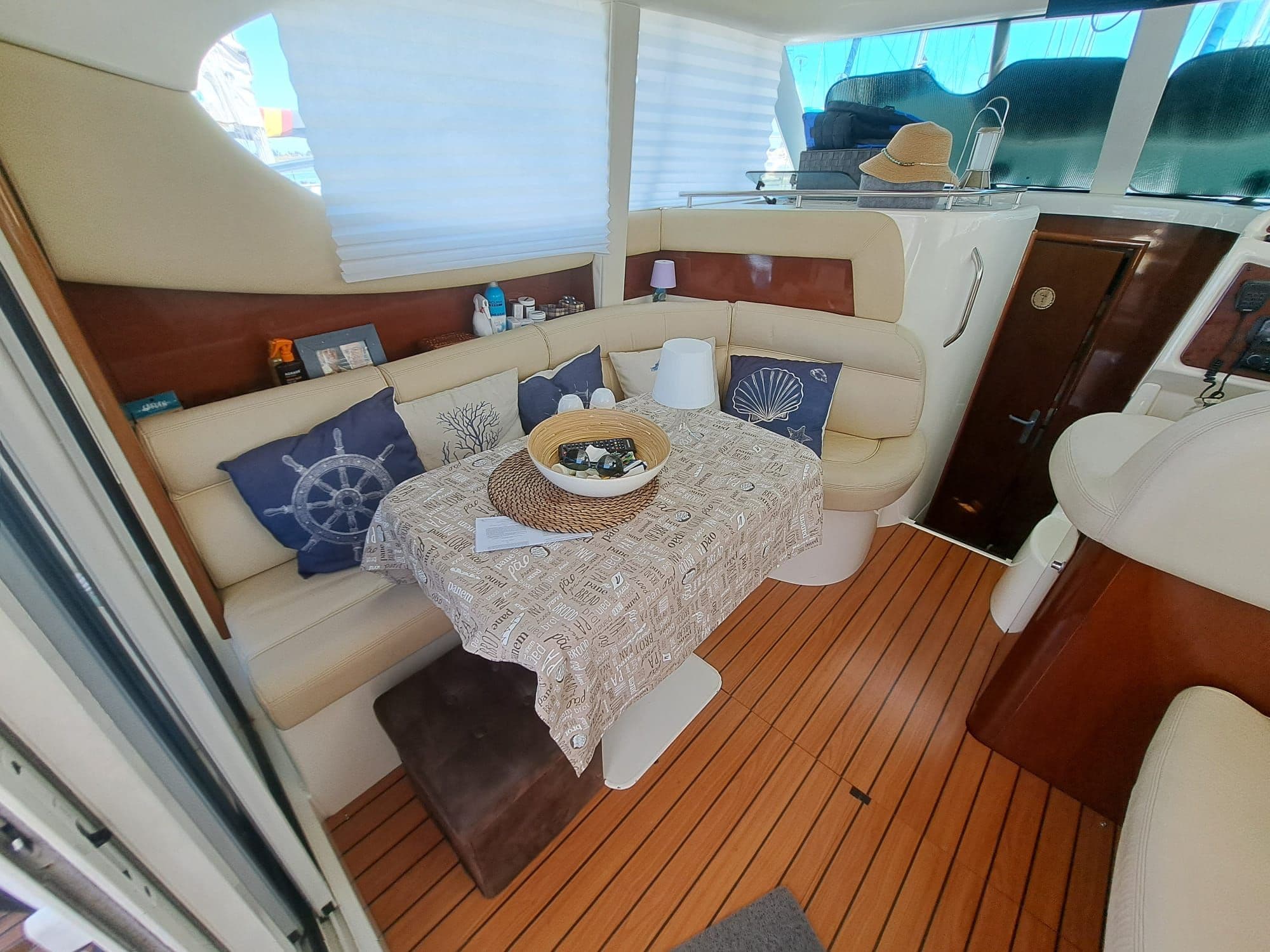 2004 Jeanneau Prestige 32 Fly in vendita a Lisbon, PT Flybridge 5
