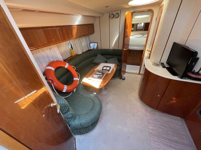 1999 Princess Yachts V40 for Sale in Lisbon, PT Motor Yacht 3