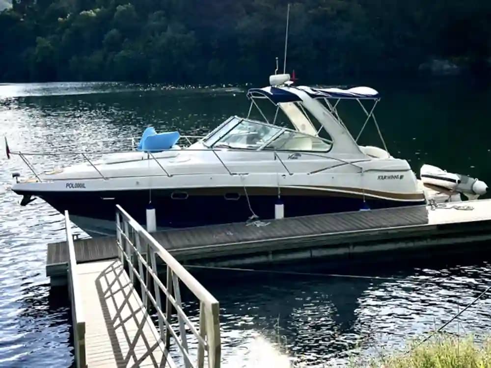 Four Winns 378 Vista for Sale