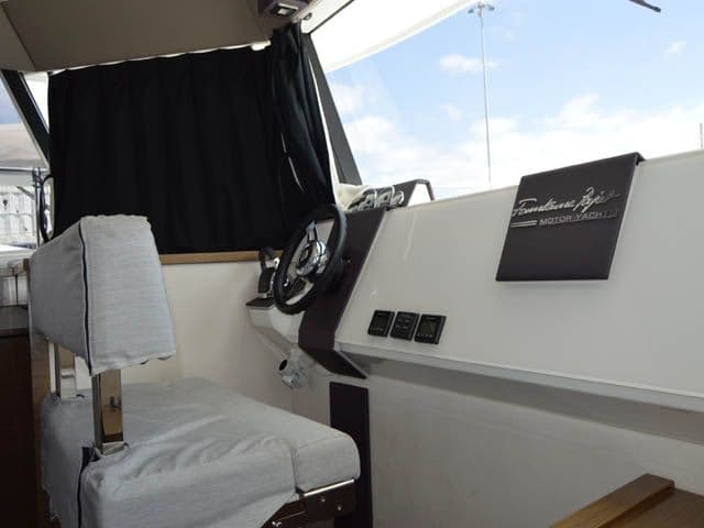 2017 Fountaine Pajot MY 37 for Sale in Lisbon, PT Power Catamarans 5
