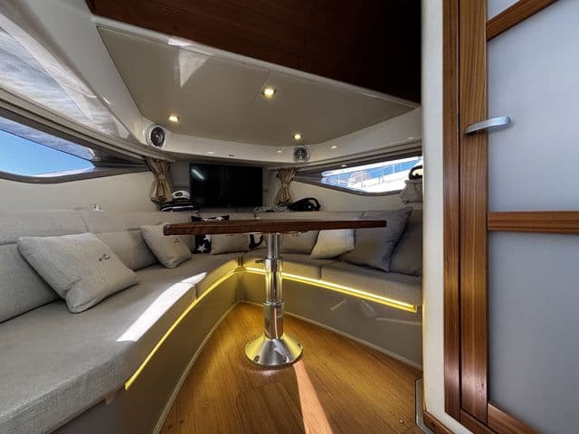 Sea Ray Sundancer 320 te koop