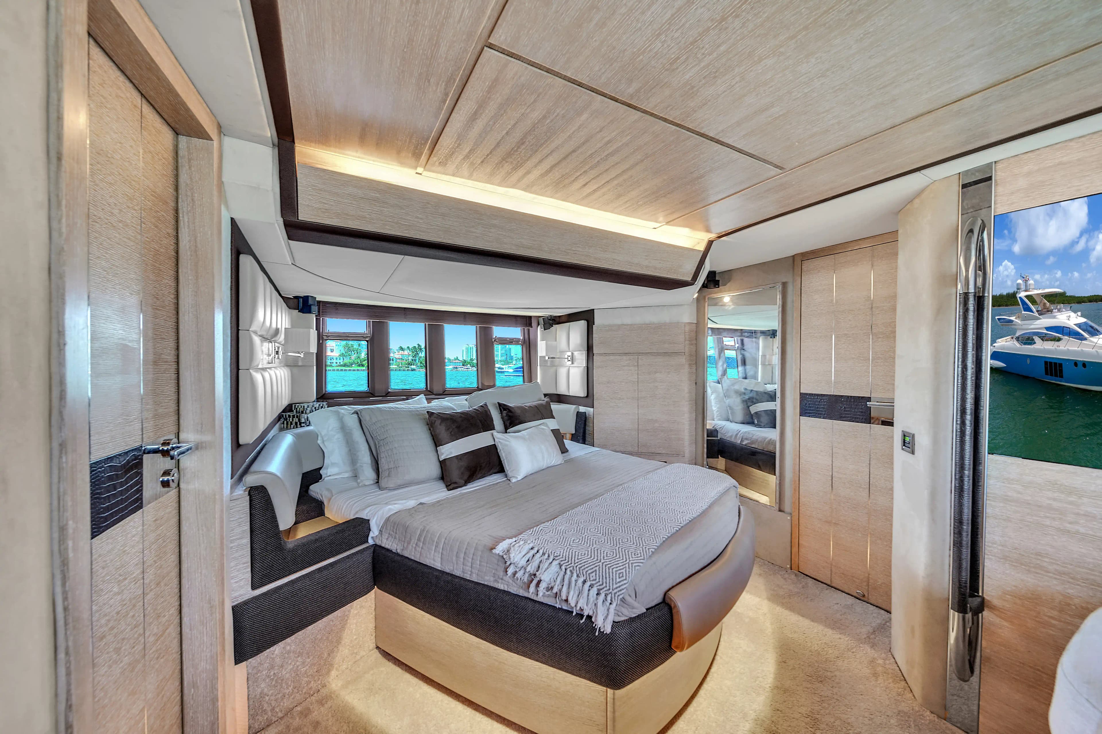 Azimut 64 FLY in vendita