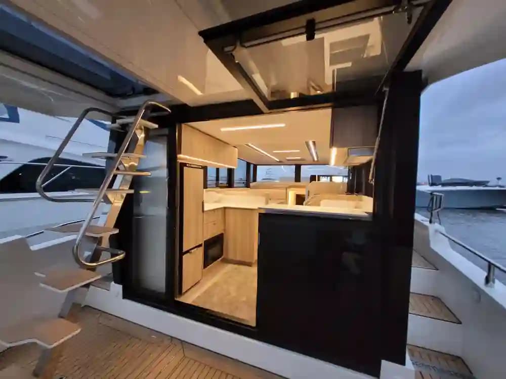 2026 Cobra Yachts Seamaster 45 zum Verkauf in Daytona Beach, Florida Cruiser 2