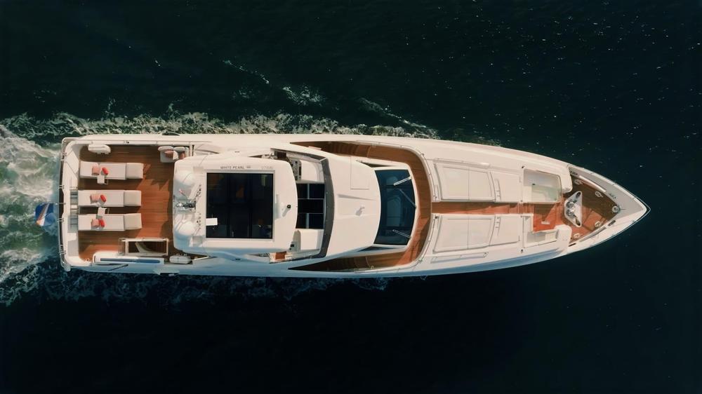 2014 Ferretti Yachts Custom Line 100