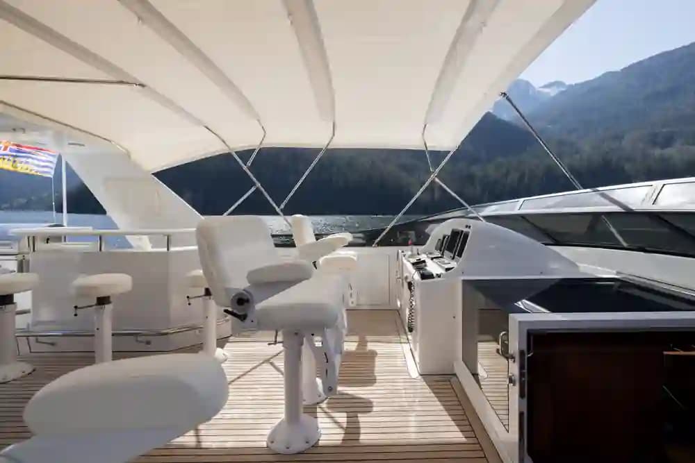 Crescent Custom Yachts 104 in vendita