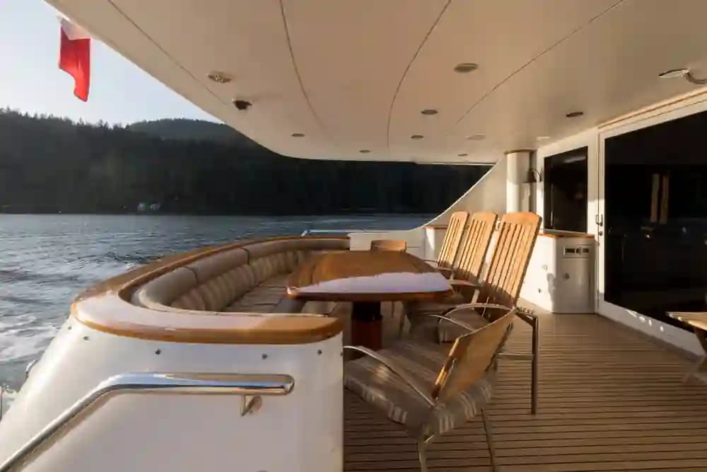 Crescent Custom Yachts 104 in vendita