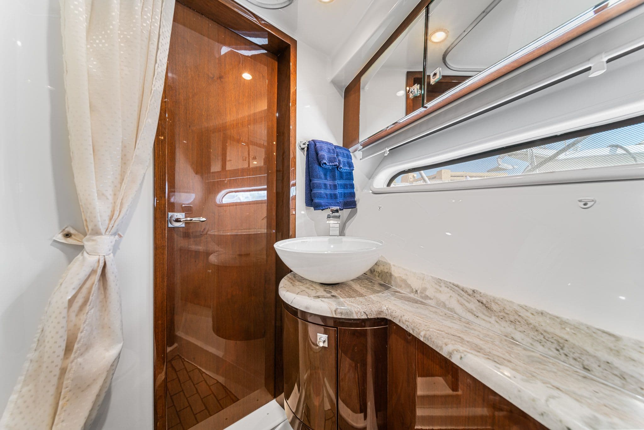 2007 Marquis 55 LS Flybridge for Sale in Grasonville, Maryland Motor Yacht 5