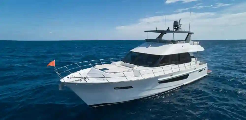 CL Yachts CLB65 Flybridge For Sale