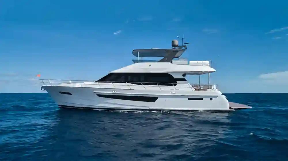 CL Yachts CLB65 Flybridge For Sale