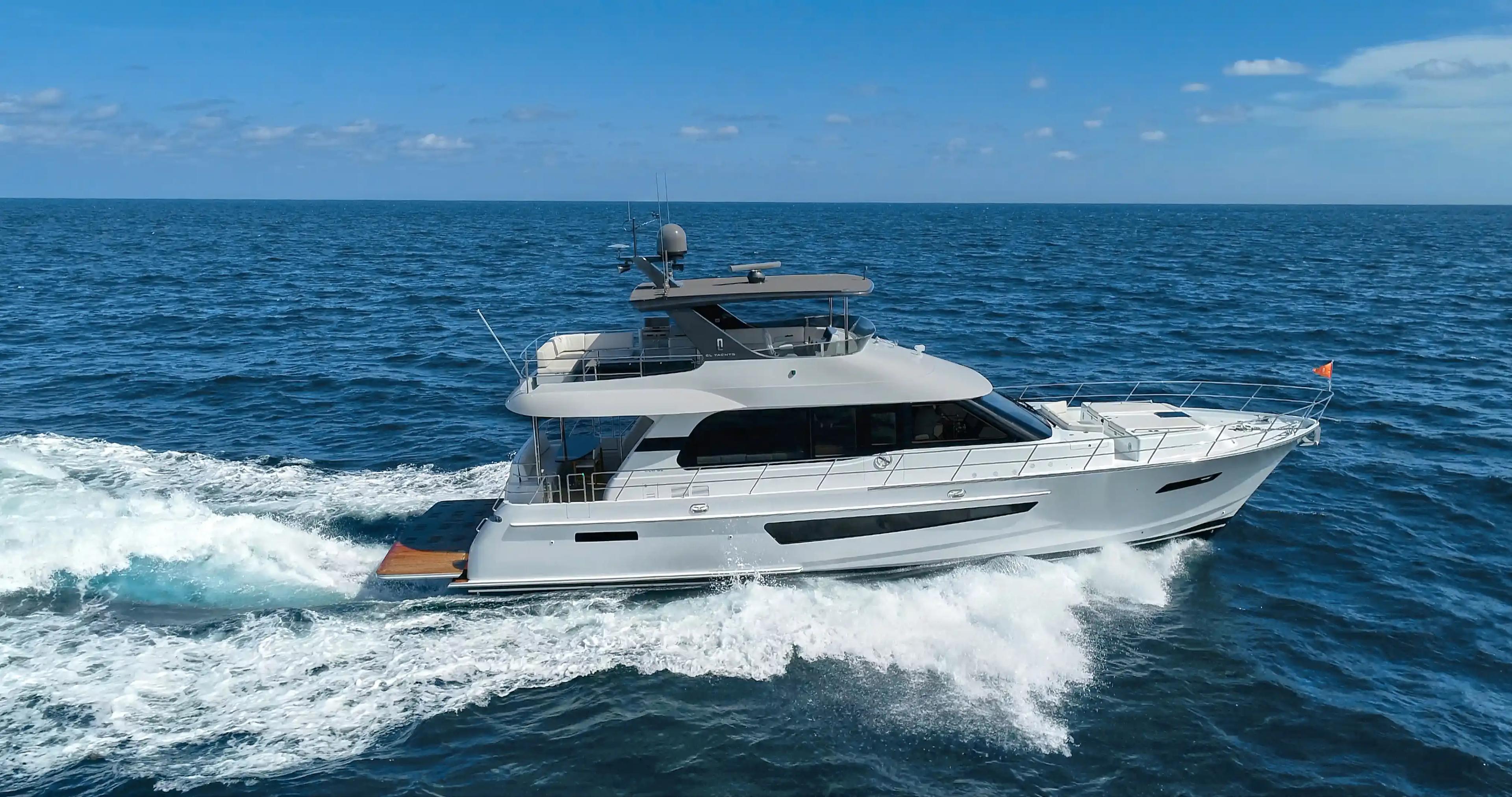 CL Yachts CLB65 Flybridge For Sale