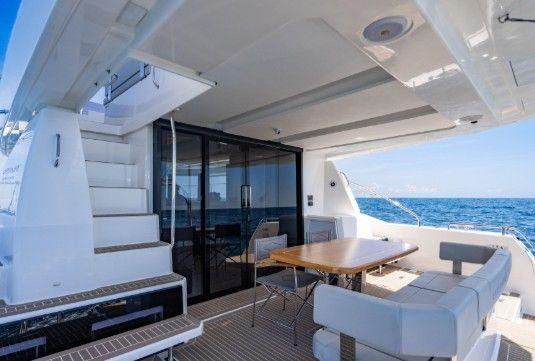 Leopard Catamarans 40 Powercat For Sale