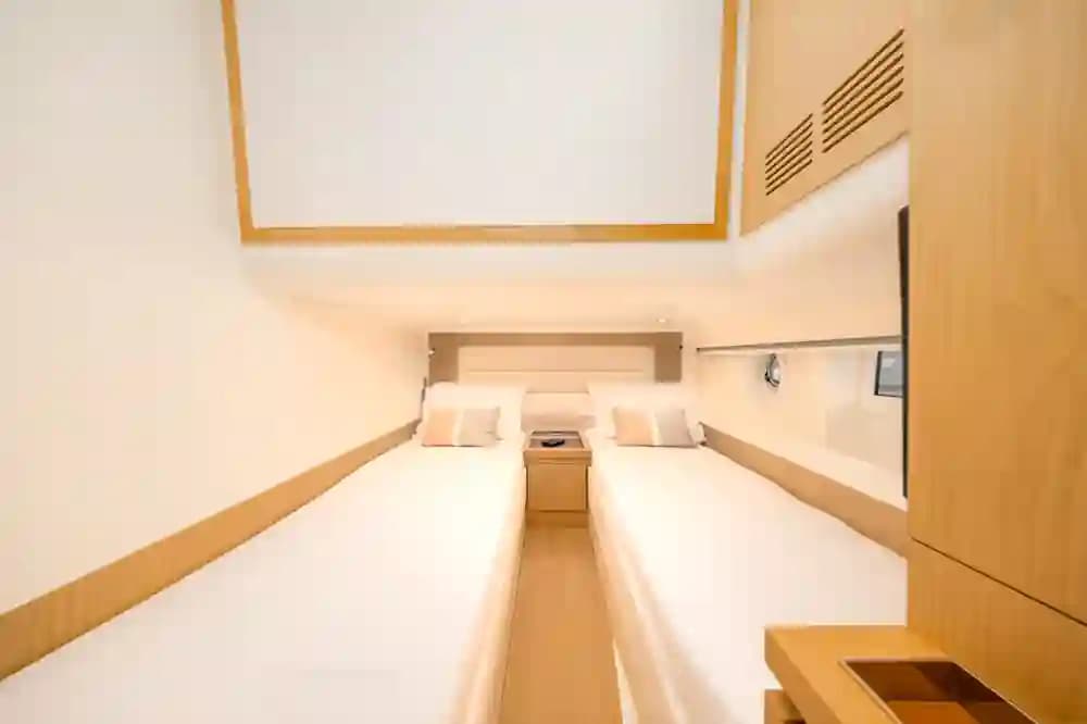 2021 Solaris Power 48 Open for Sale in Miami Beach, Florida Motor Yacht 3
