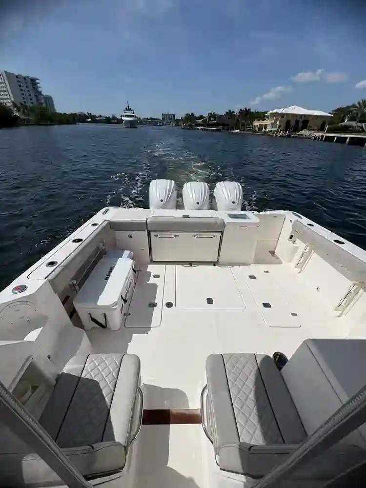 Pursuit OS 355 in vendita