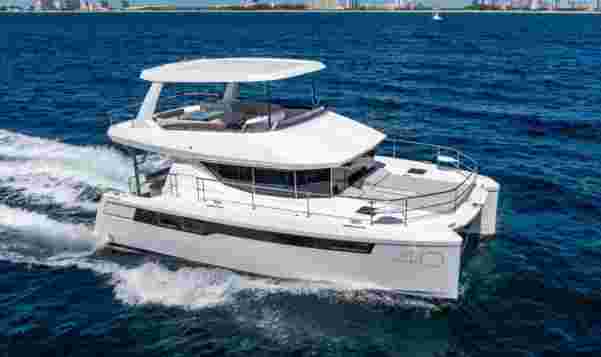 2024 Leopard Catamarans 40 Powercat